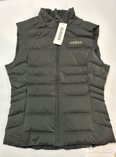 Новый утепленный жилет guess