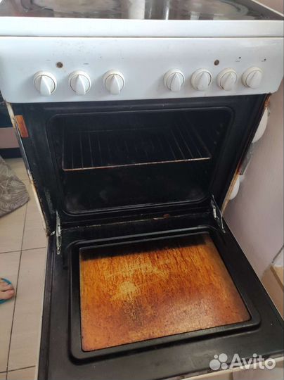 Плита электрическая стеклокерамика бу Индезит