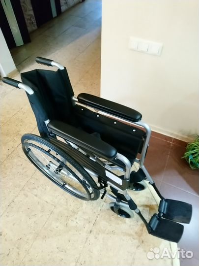 Инвалидная коляска новая