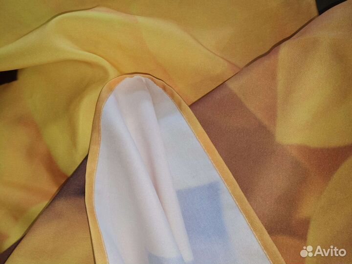 Картина 50 на 70 и скатерть 145 на 220