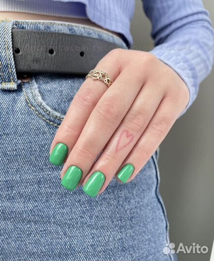 Маникюр с покрытием гель-лаком