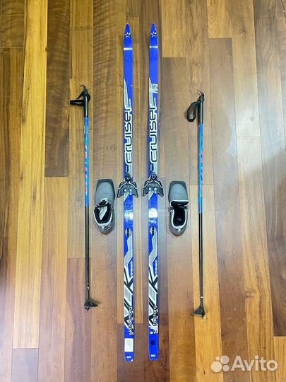 Беговые лыжи