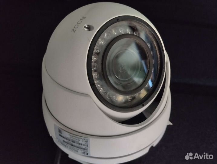 Камера видеонаблюдения купольная