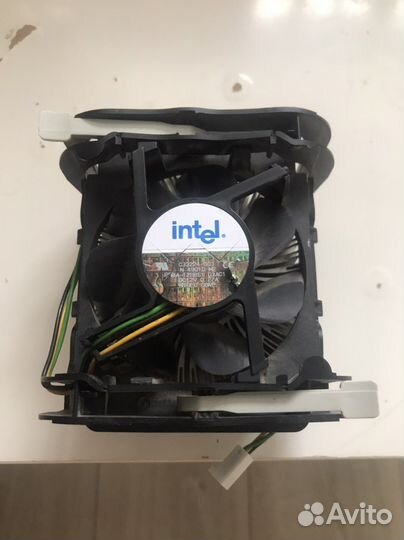 Кулер процеccорный intel