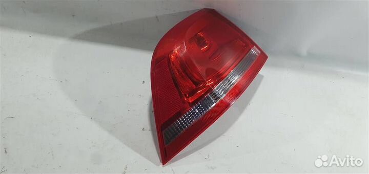 Фонарь задний левый Volkswagen Touareg NF FL 2010