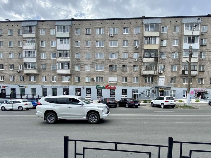 Помещение с арендатором м-н Цветы, 76 м² 1 линия