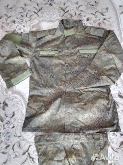 Военная форма новая 48р