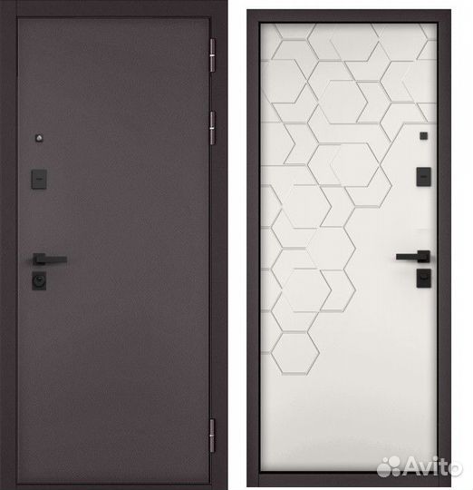 Дверь входная в квартиру