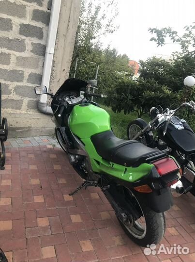 Kawasaki ZZR400