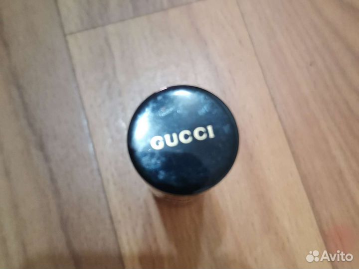 Gucci помада