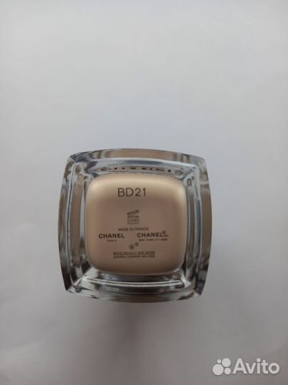 Тональный крем Chanel