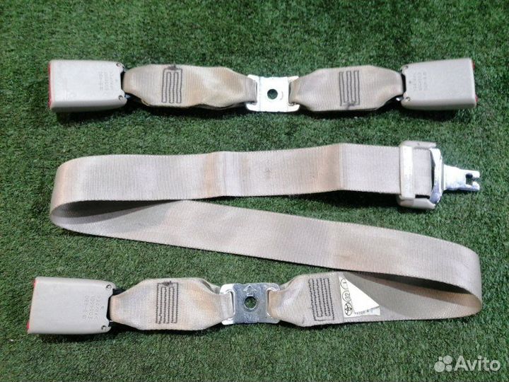 Ремень безопасности задний Toyota Belta SCP92