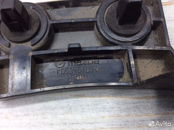 Кронштейн (сопут. товар) задний правый Mazda Cx 5