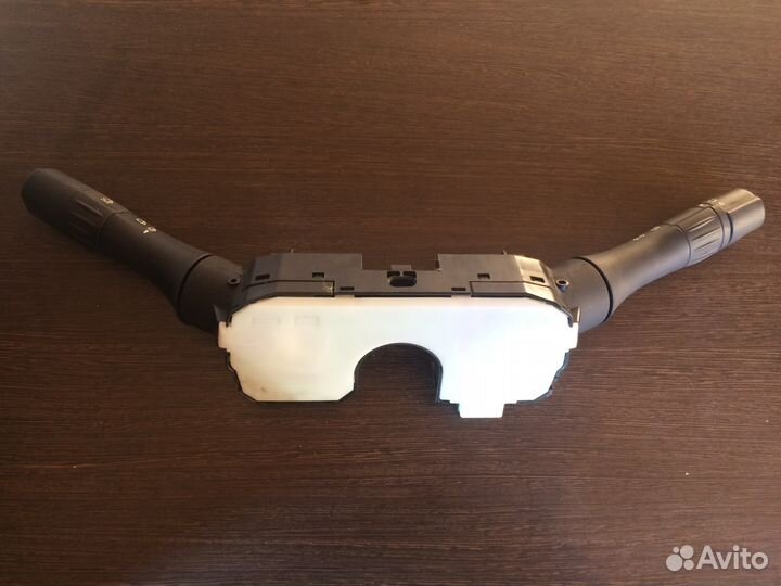 Переключатель подрулевой Renault Fluence