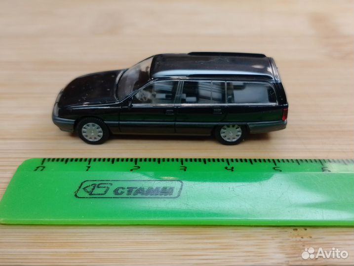 Opel Omega Caravan 3.0i GLS (1988-1989) универсал