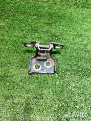 Петля двери Renault Logan