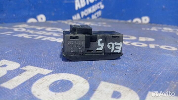 Кнопка люка Bmw E65 седан N62B44 2004