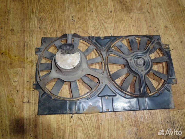 Вентилятор радиатора Volkswagen Polo 1994-1999