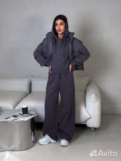 Костюс тройка Корея