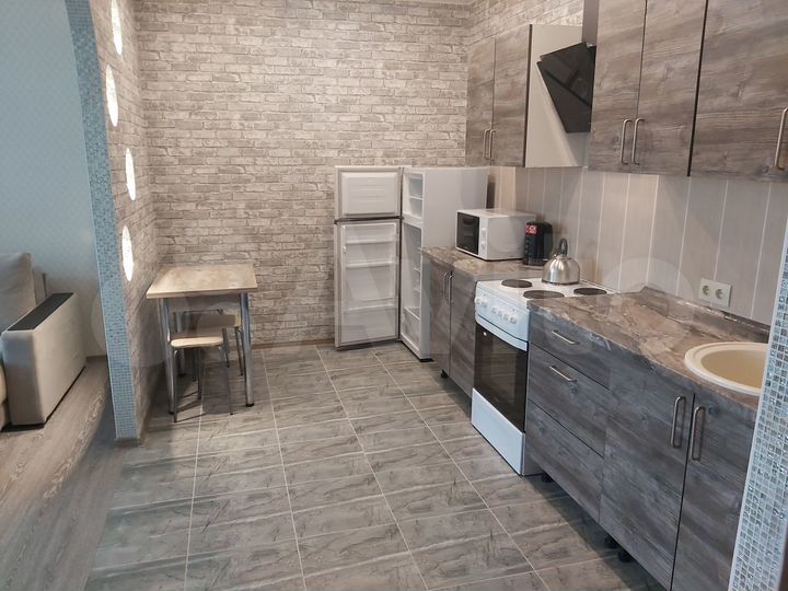 2-к. квартира, 68 м², 1/3 эт.