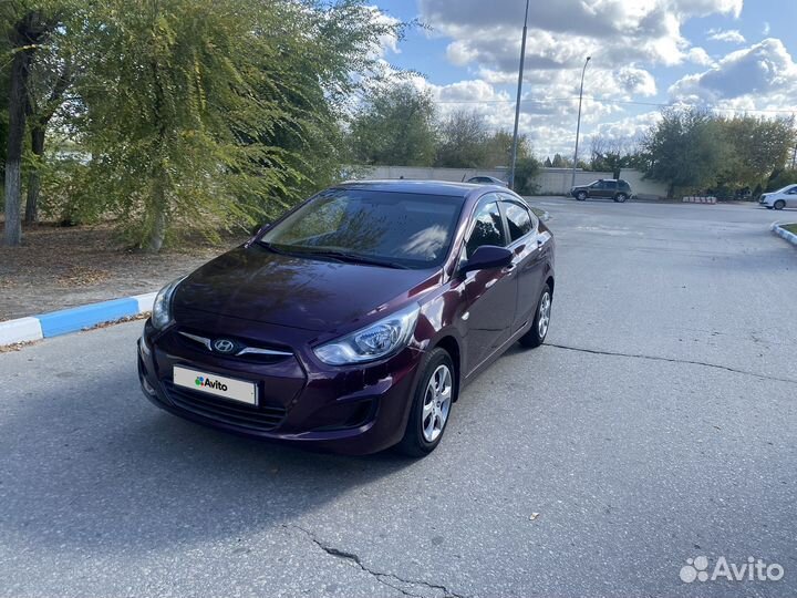 Hyundai Solaris 1.4 AT, 2012, 170 000 км