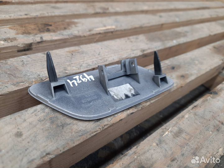 Заглушка под омыватель фары левая Audi Q3 8U 2013