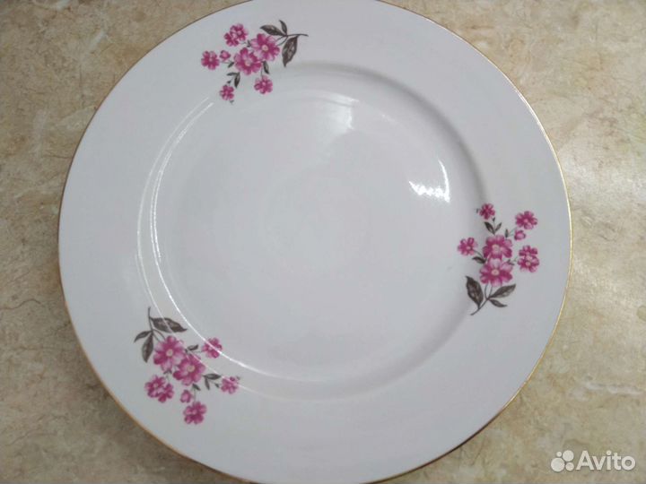 Блюдо и салатник