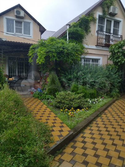 Комната 12 м² в 7-к., 1/2 эт.