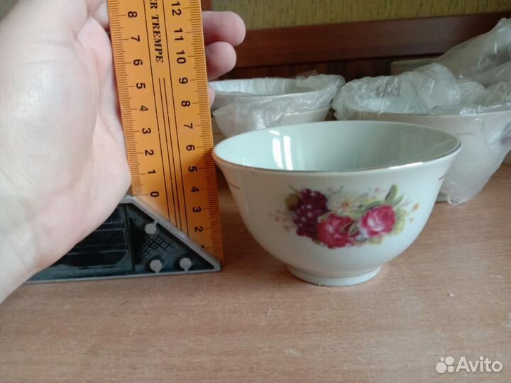 Тарелки квадратные и супницы