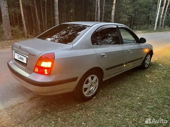 Hyundai Elantra 1.6 AT, 2002, 205 000 км