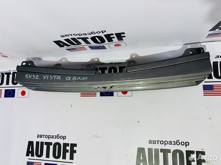 Решетка радиатора Toyota Vista SV30