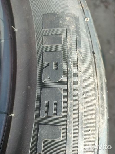 Pirelli P Zero 295/40 R21