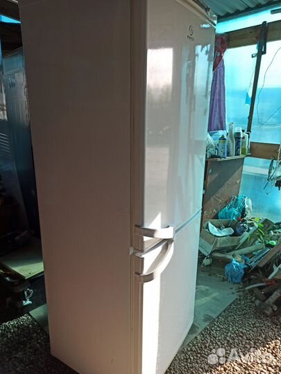 Холодильник бу