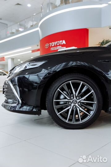Toyota Camry 2.5 AT, 2023