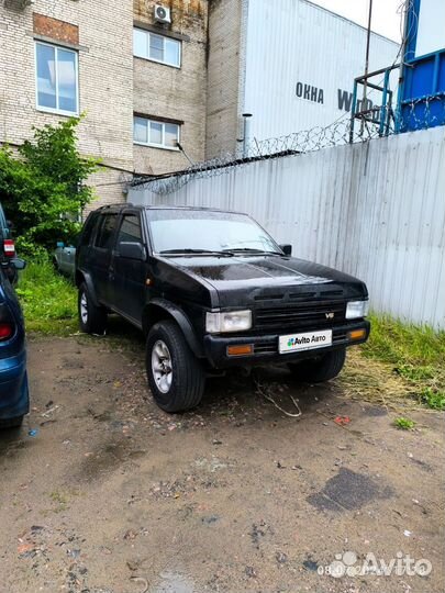 Nissan Terrano 3.0 МТ, 1994, битый, 500 000 км