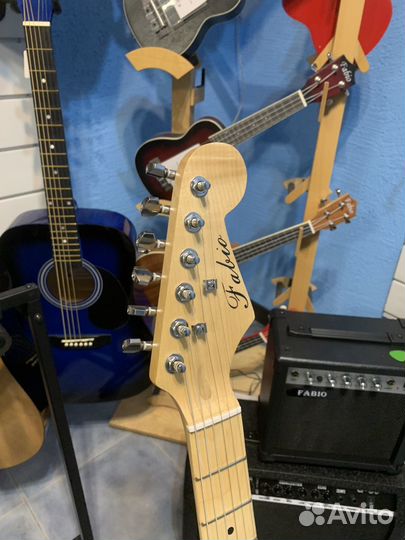 Новая Электрогитара + доставка