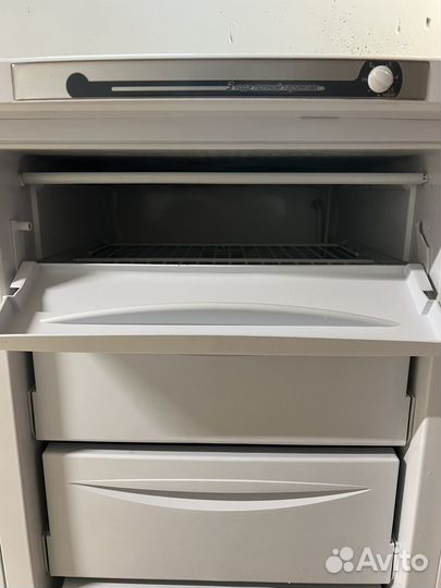 Морозильная камера Indesit 4 секции