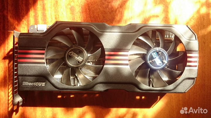 Видеокарта Asus GTX570 Direct cuii