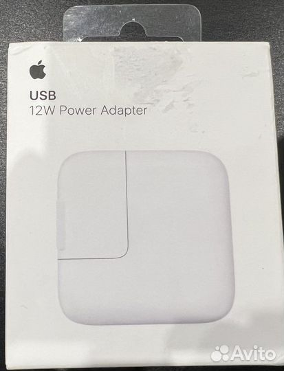 Зарядное устройство на iPhone iPad 12w (адаптер)