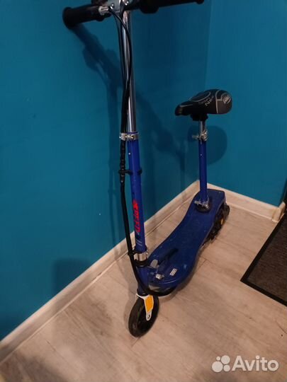 Электросамокат с сиденьем для детей