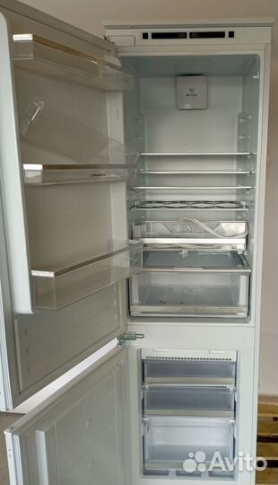 Холодильник встраиваемый maunfeld MBF177nffw