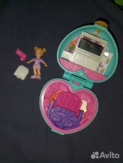 Polly pocket