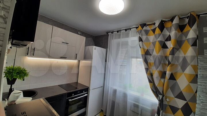 2-к. квартира, 54 м², 9/9 эт.