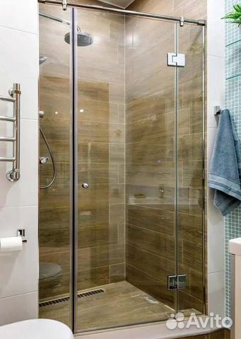 Стеклянные душевые перегородки