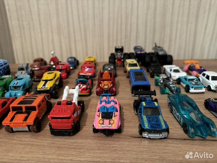 Hot wheels машинки