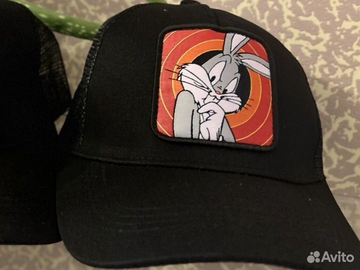 Бейсболка новая