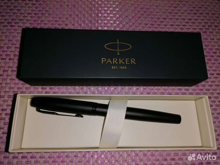 Перьевая ручка parker