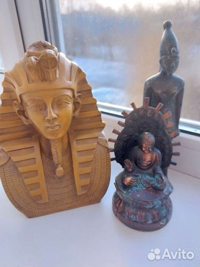 Статуэтки разные