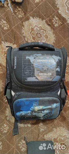 Школьный рюкзак