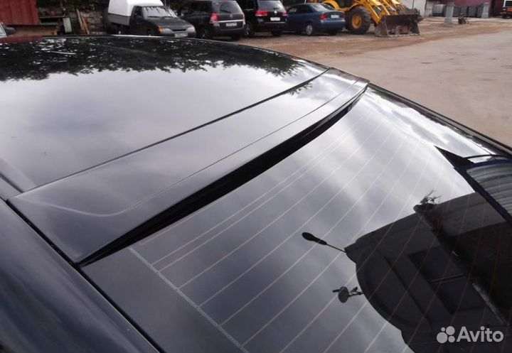 Широкий козырек на заднее стекло Honda Accord 8